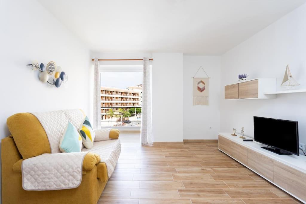 Vivienda Vacacional Rosaini Los Cristianos  Exterior foto