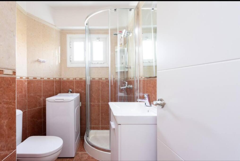 Vivienda Vacacional Rosaini Los Cristianos  Exterior foto